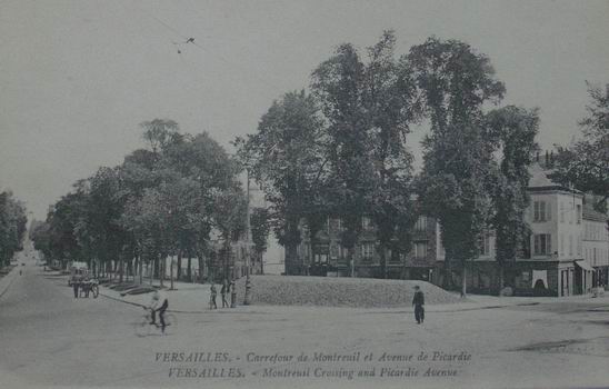 Avenue des Etats-Unis carrefour de Montreuil 